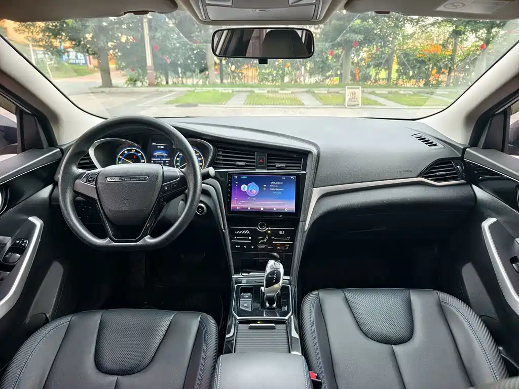 Venucia D60 EV — миниатюра 8