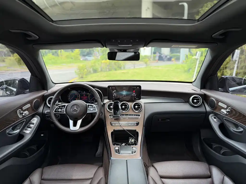 Mercedes-Benz GLC — миниатюра 8