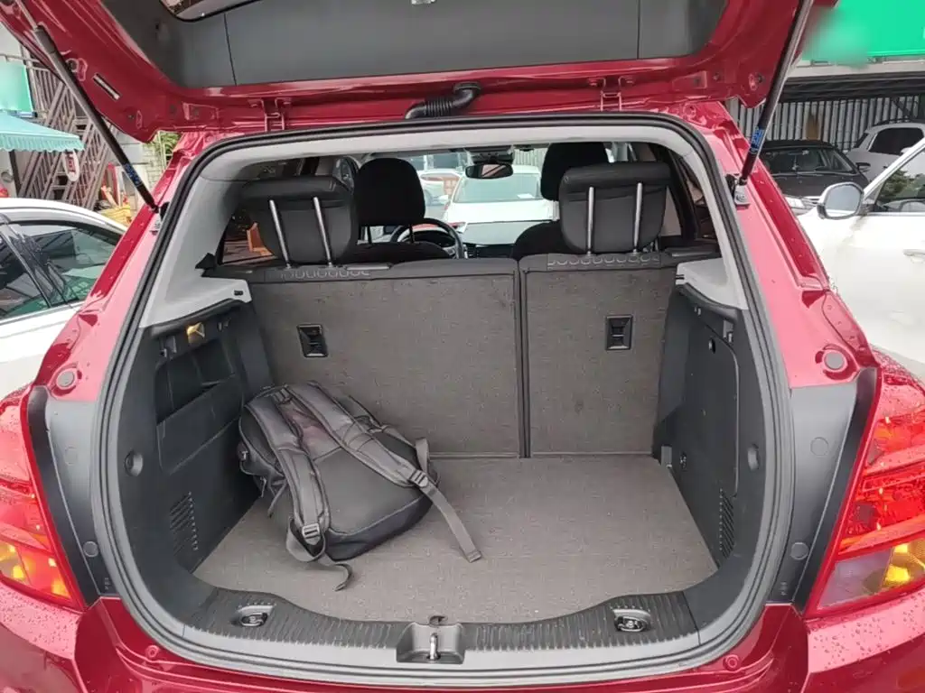Chevrolet Trax — миниатюра 19