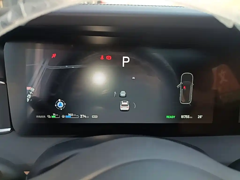 Li Auto Li ONE — миниатюра 12