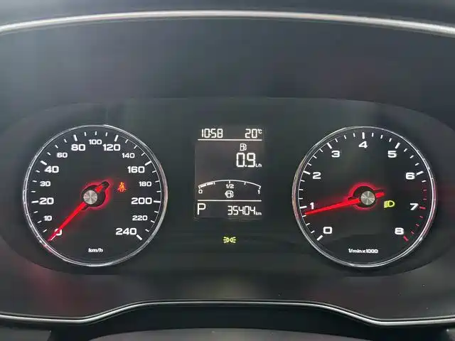 Roewe RX5 — миниатюра 6