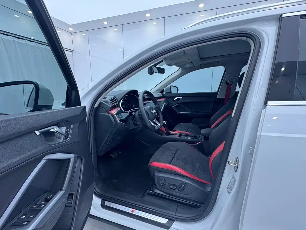 Audi Q3 — миниатюра 7