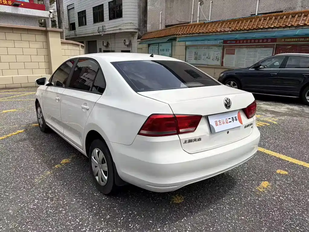 Volkswagen Santana — миниатюра 5