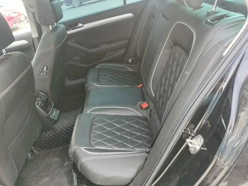 Volkswagen Magotan PHEV — миниатюра 17