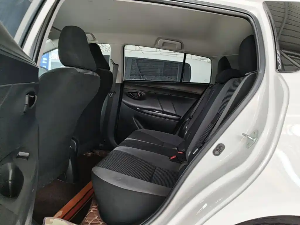 Toyota Vios FS — миниатюра 17