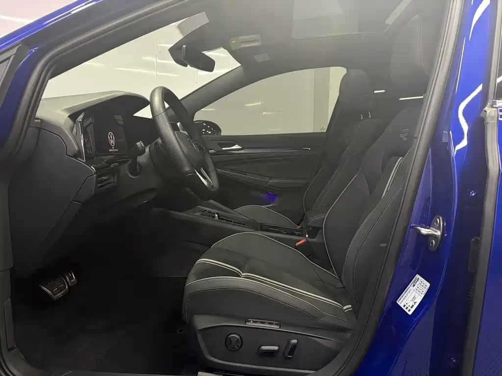 Volkswagen Golf — миниатюра 4