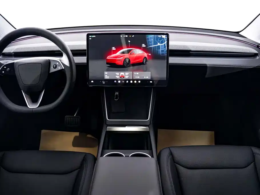 Tesla Model Y — миниатюра 14