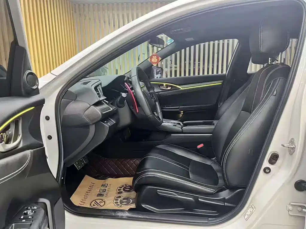 Honda Civic — миниатюра 4