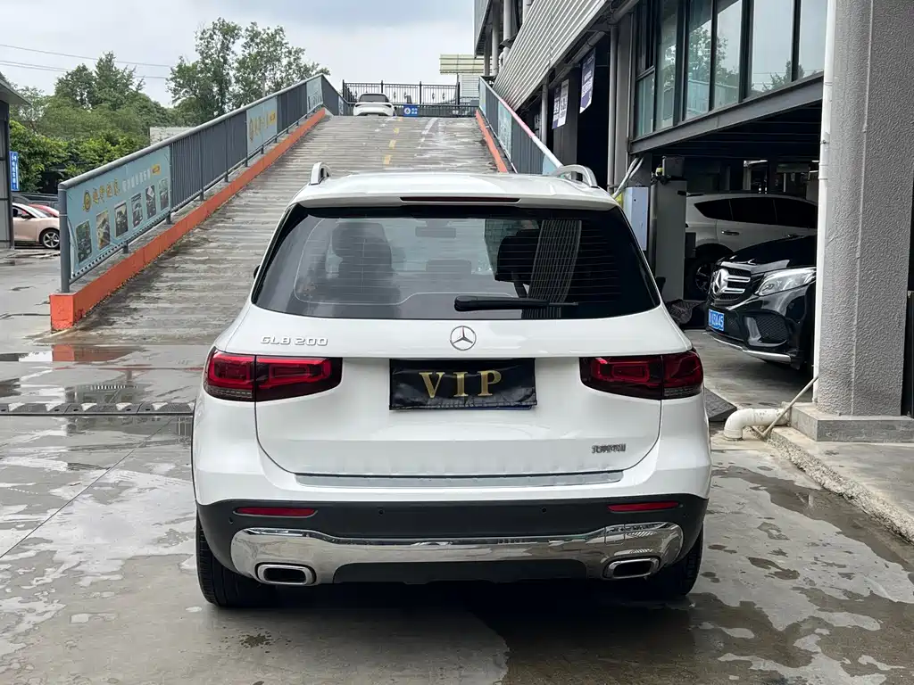 Mercedes-Benz GLB — миниатюра 5