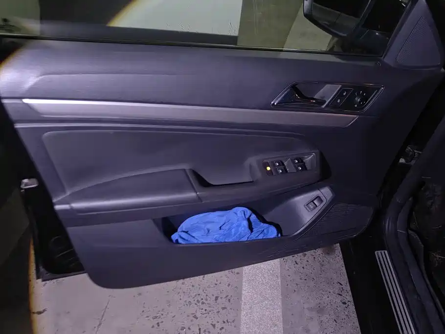 Volkswagen Lavida — миниатюра 7