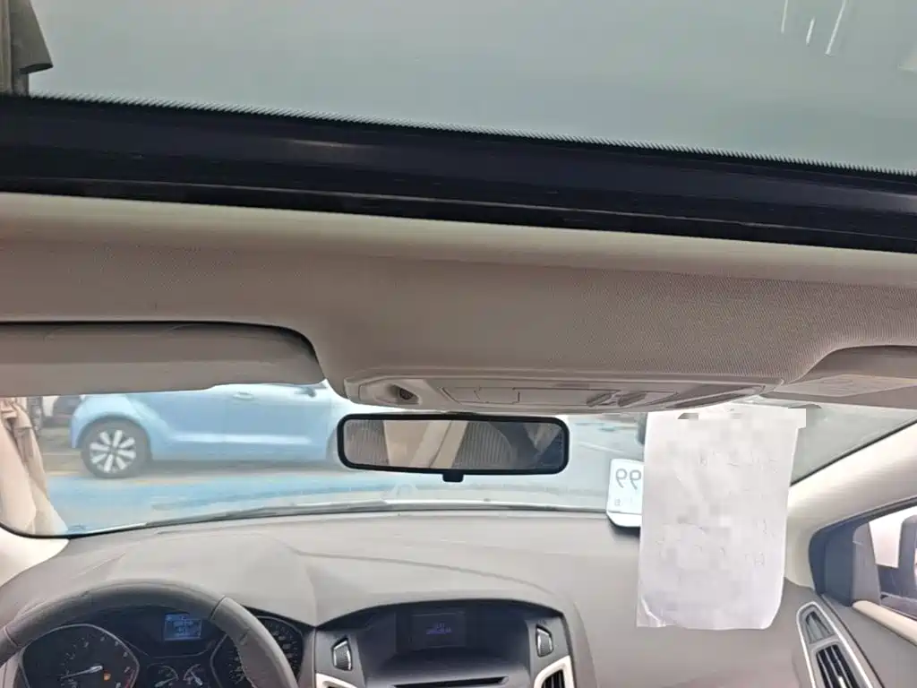 Ford Focus — миниатюра 18