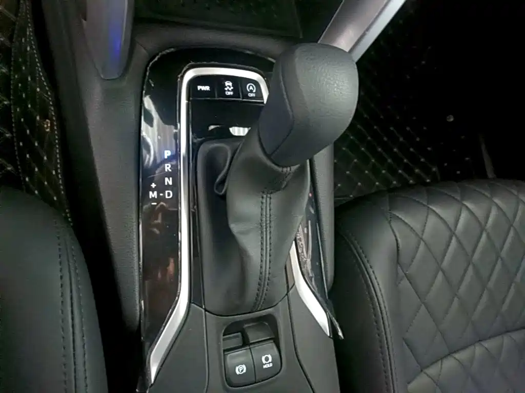 Toyota Corolla Cross — миниатюра 14