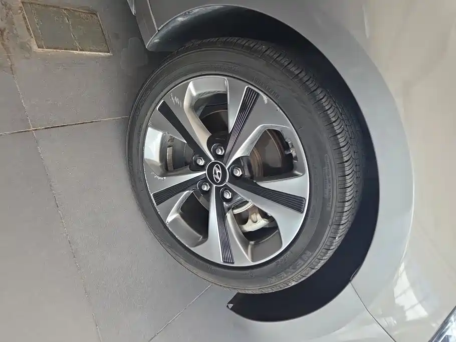 Hyundai Fista — миниатюра 6