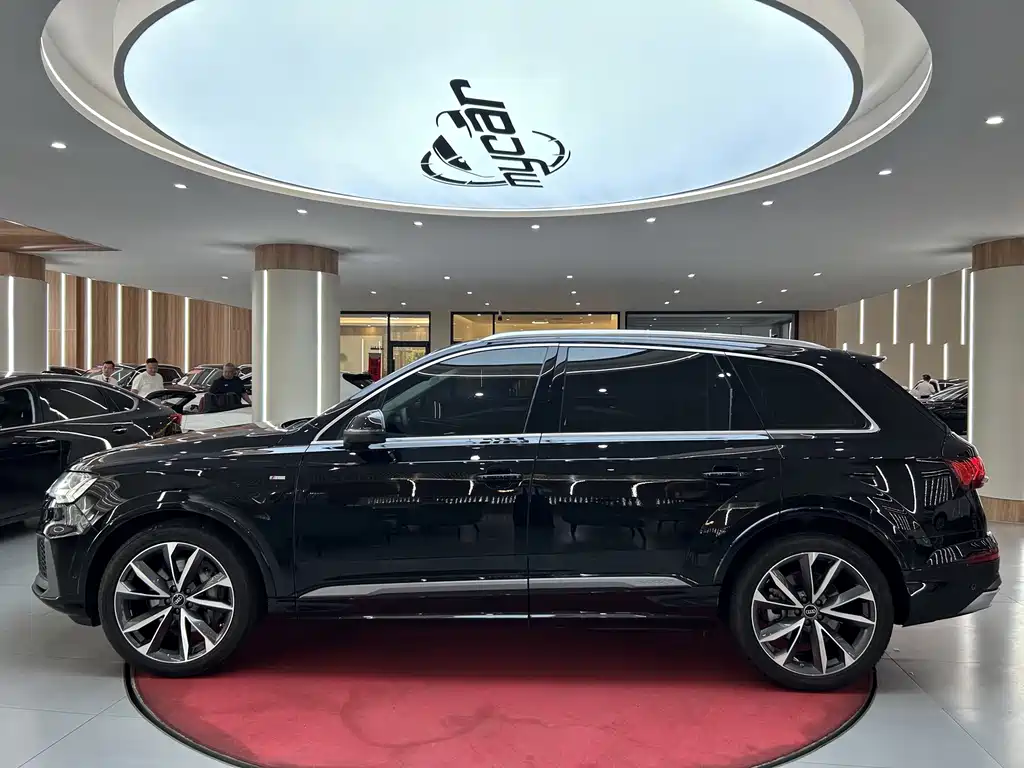 Audi Q7 — миниатюра 8
