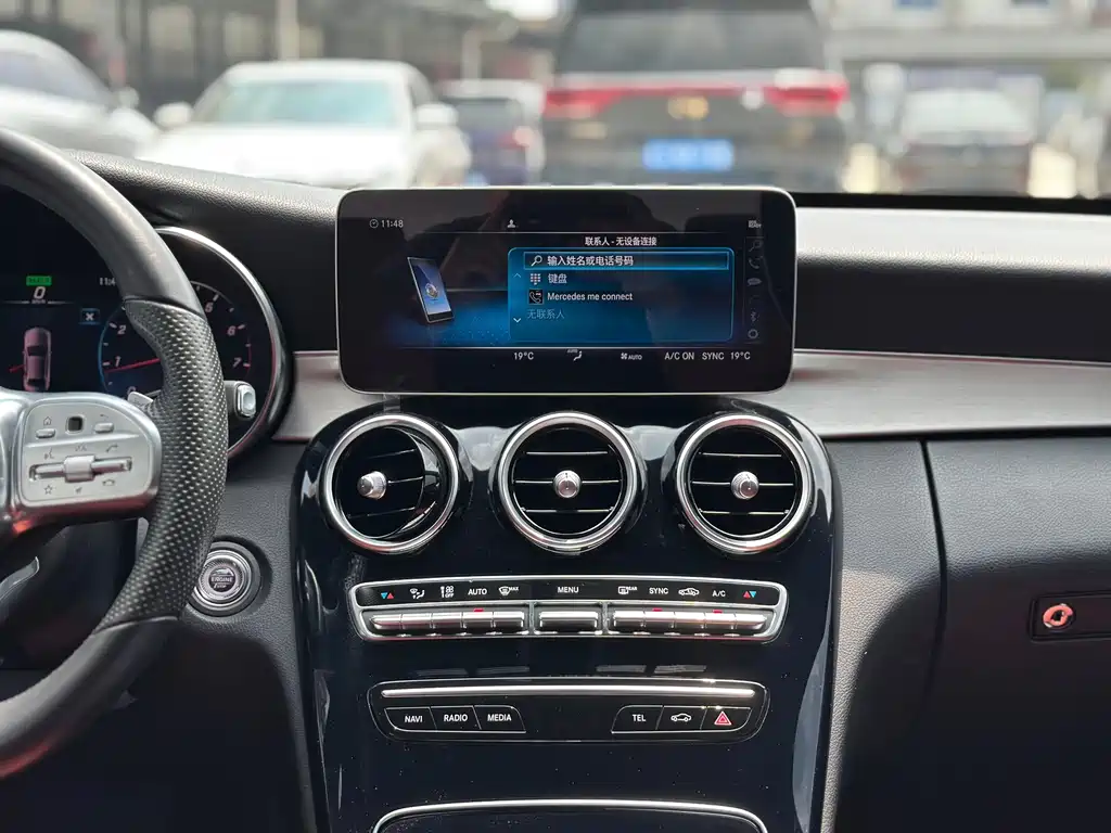 Mercedes-Benz C-Class — миниатюра 11