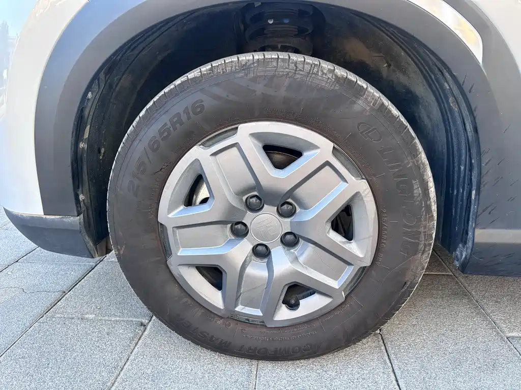 BYD Yuan UP — миниатюра 17