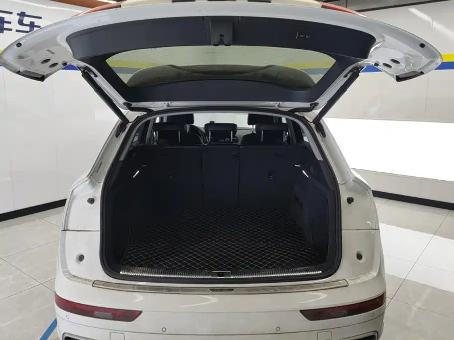 Audi Q5L — миниатюра 4