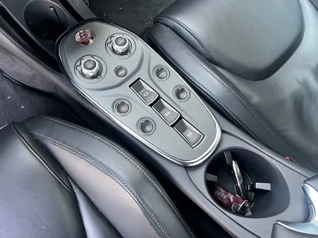 McLaren GT 2022 4.0T