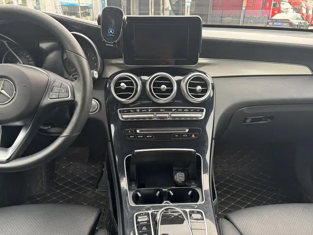 Mercedes-Benz GLC Coupe — миниатюра 15