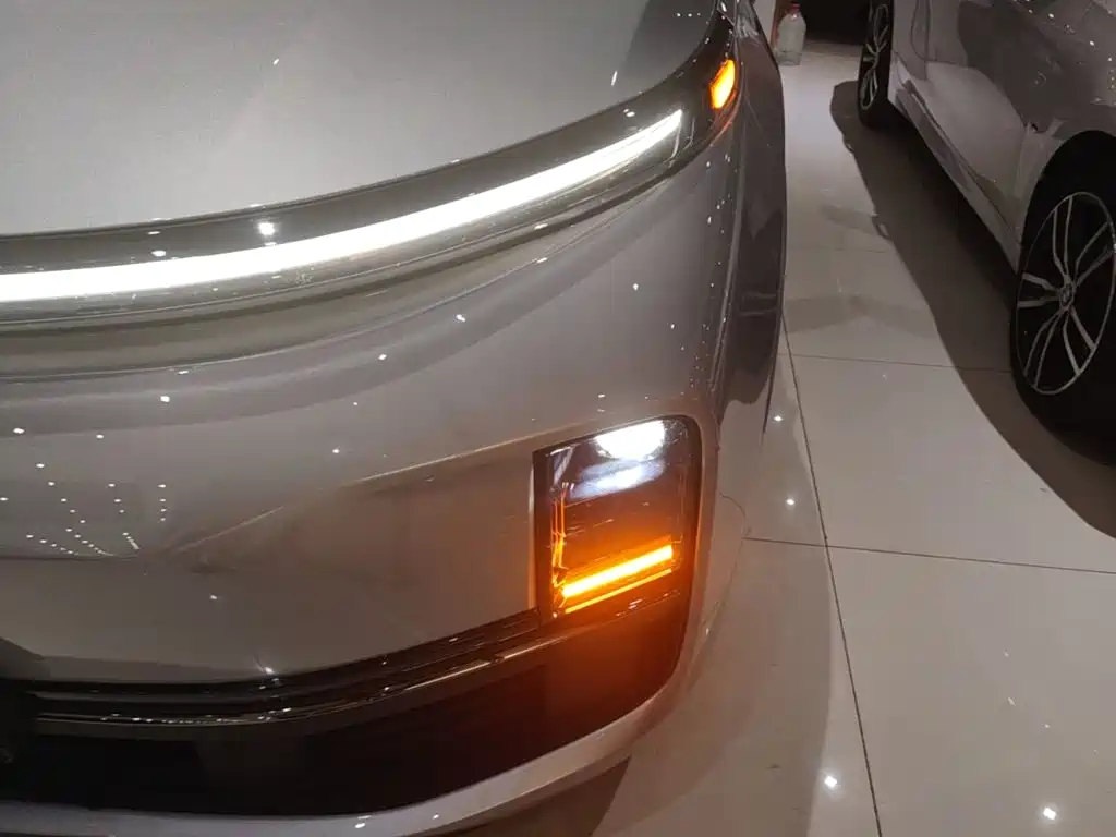 Li Auto Li L9 — миниатюра 24