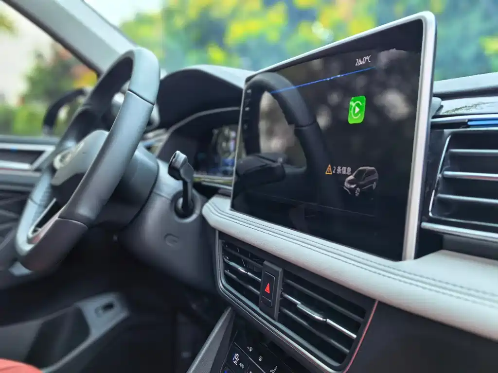 Volkswagen Tiguan L — миниатюра 15