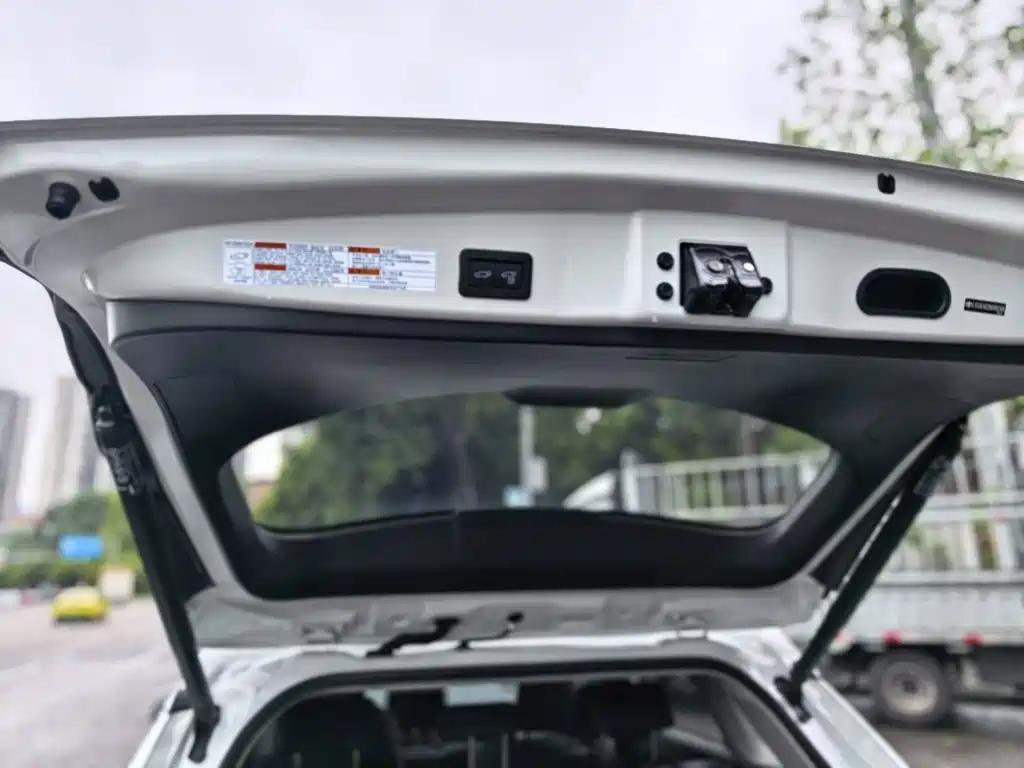 Toyota Frontlander — миниатюра 15