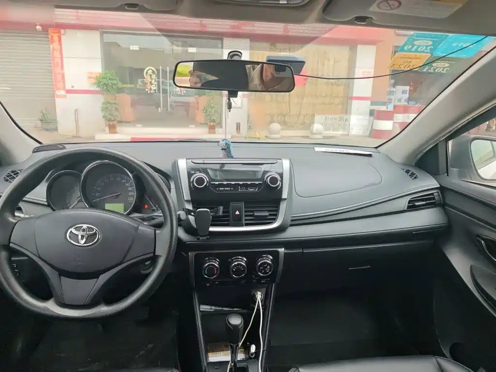 Toyota Vios — миниатюра 9