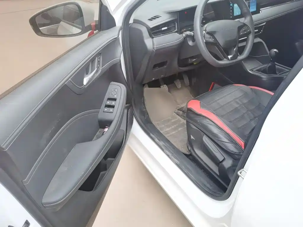 Roewe i5 — миниатюра 16