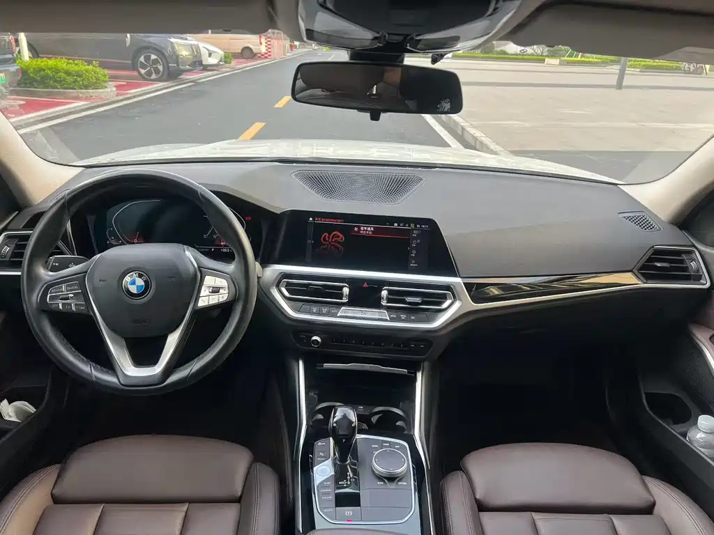 BMW 3 Series — миниатюра 9