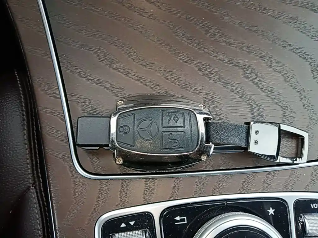 Mercedes-Benz GLC — миниатюра 9
