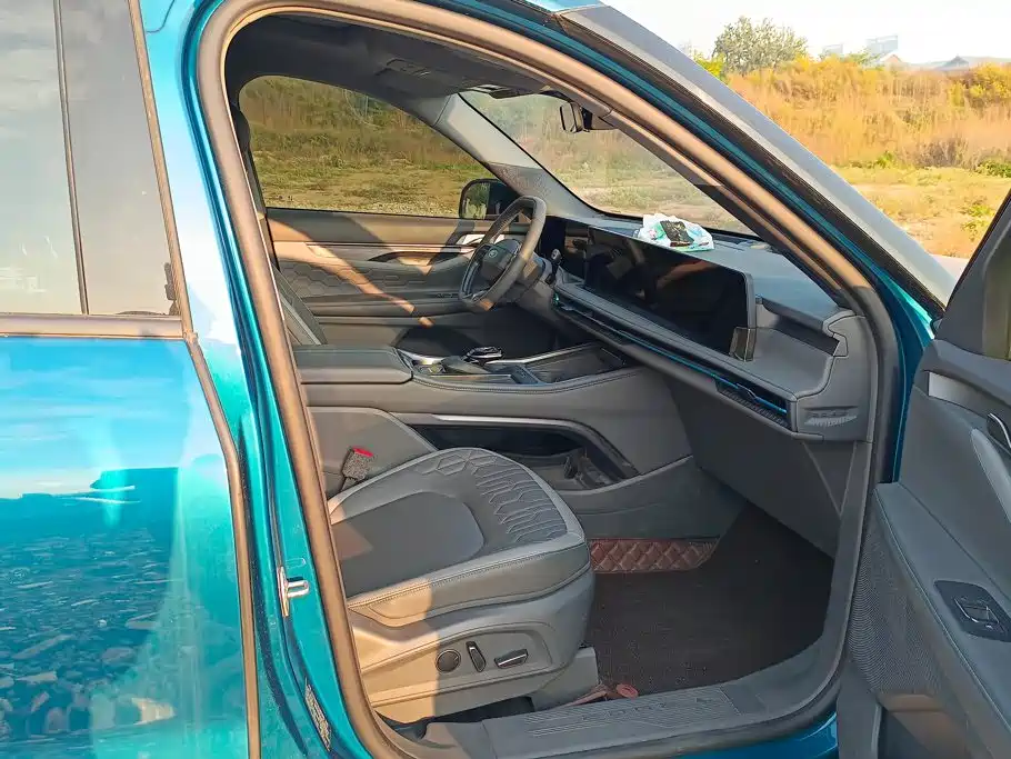 Ford Edge — миниатюра 8