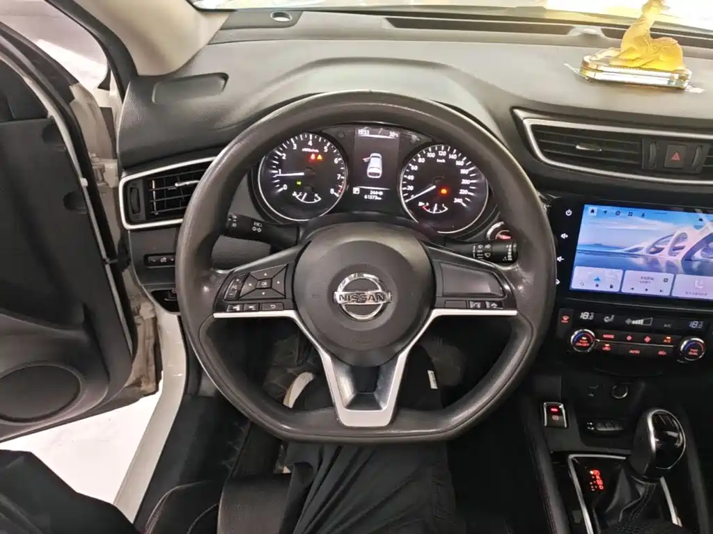 Nissan Qashqai — миниатюра 11