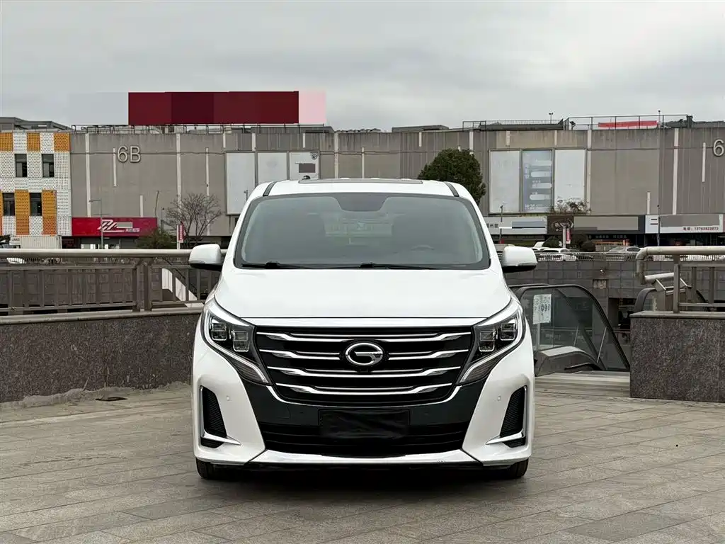 GAC TRUMPCHI M8