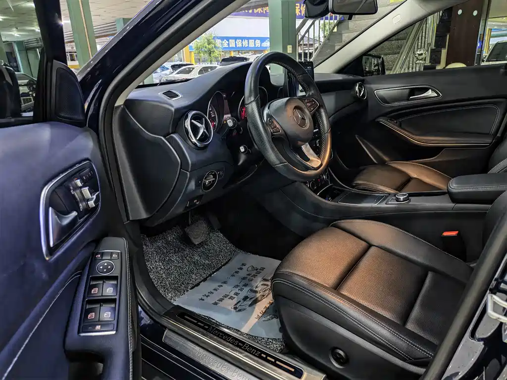 Mercedes-Benz GLA — миниатюра 9