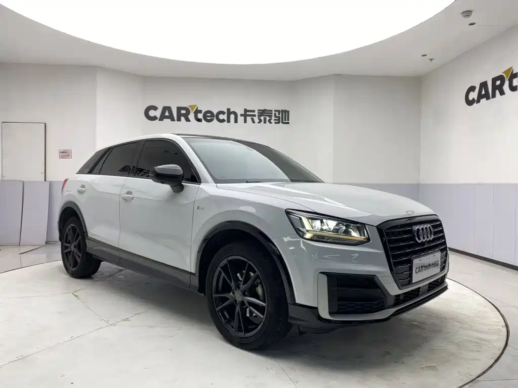 Audi Q2L — миниатюра 2