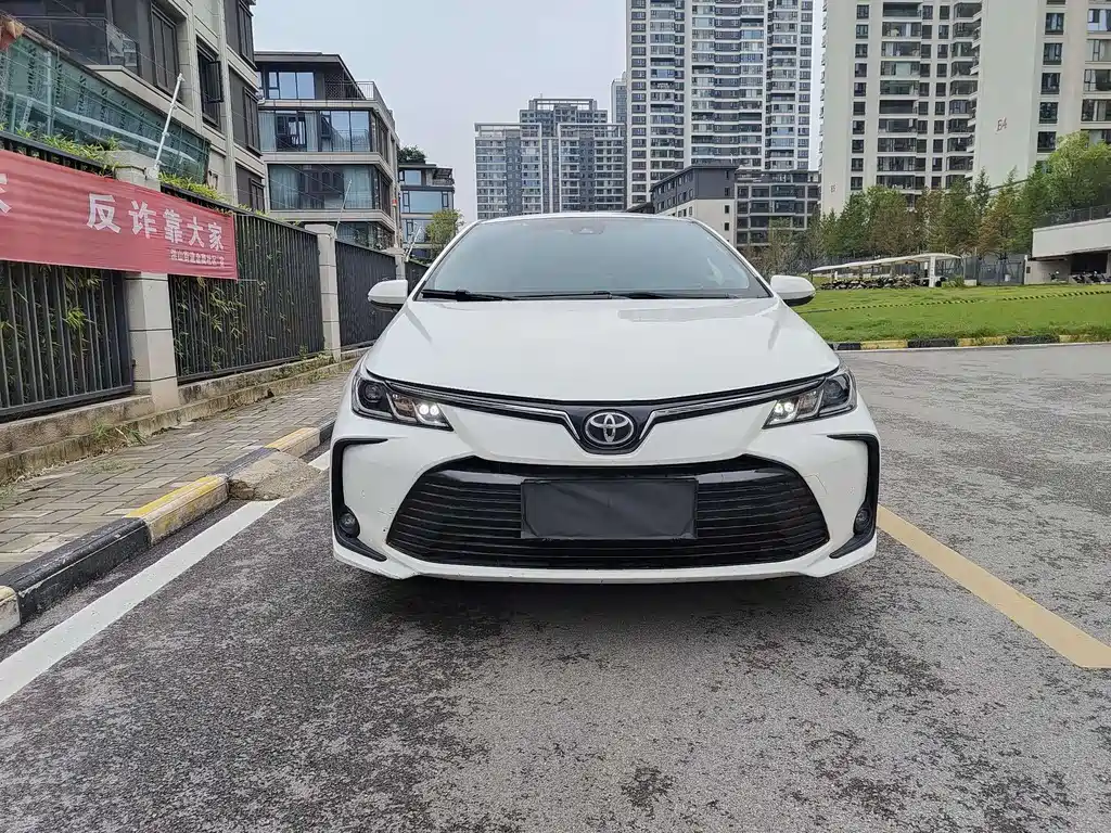 TOYOTA COROLLA