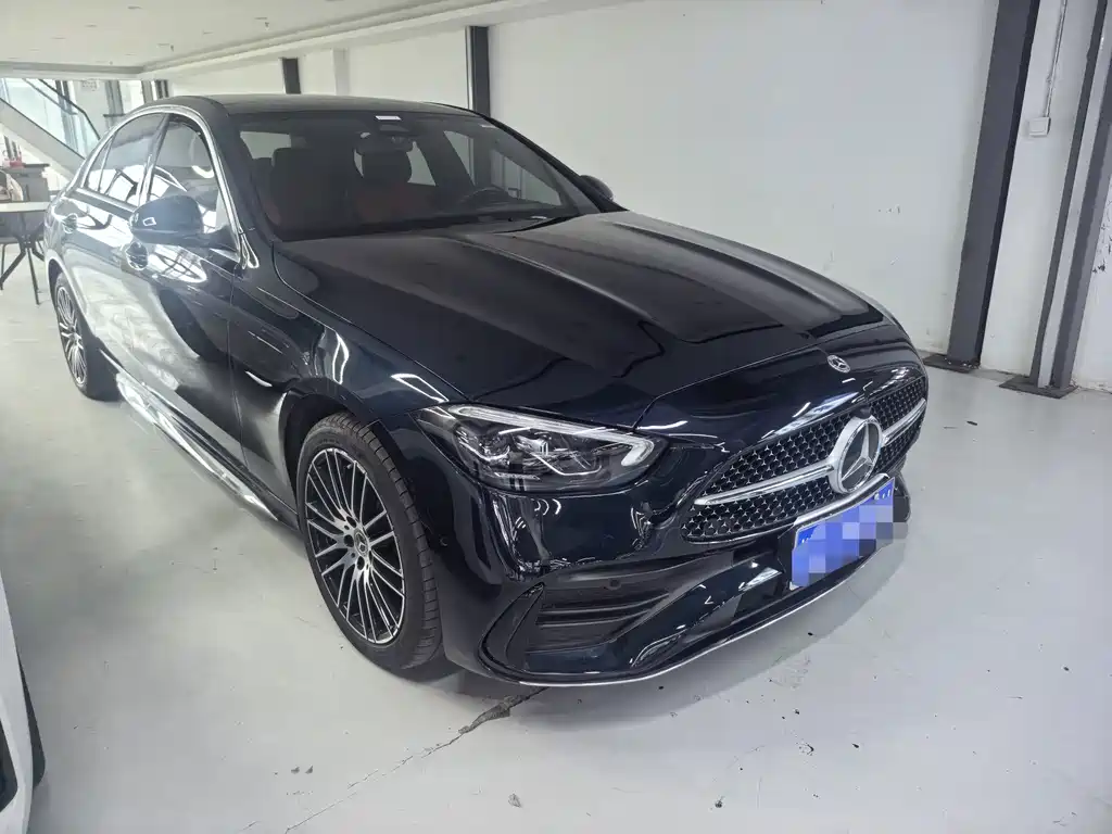 Mercedes-Benz C-Class — миниатюра 3