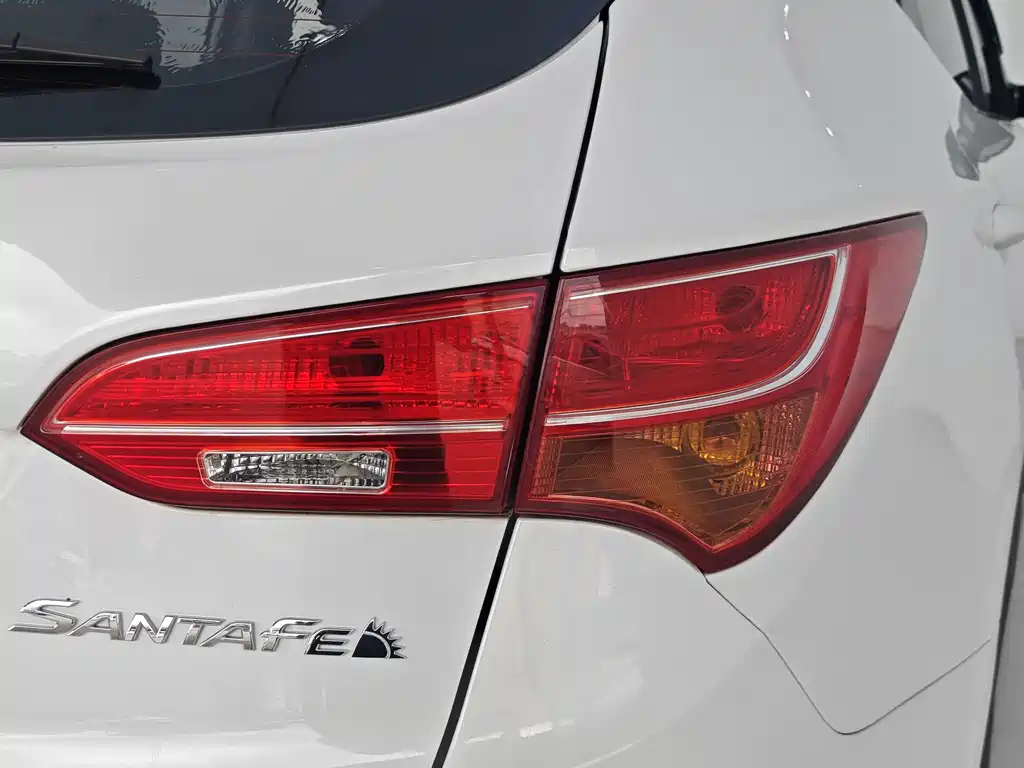 Hyundai Santa Fe — миниатюра 16