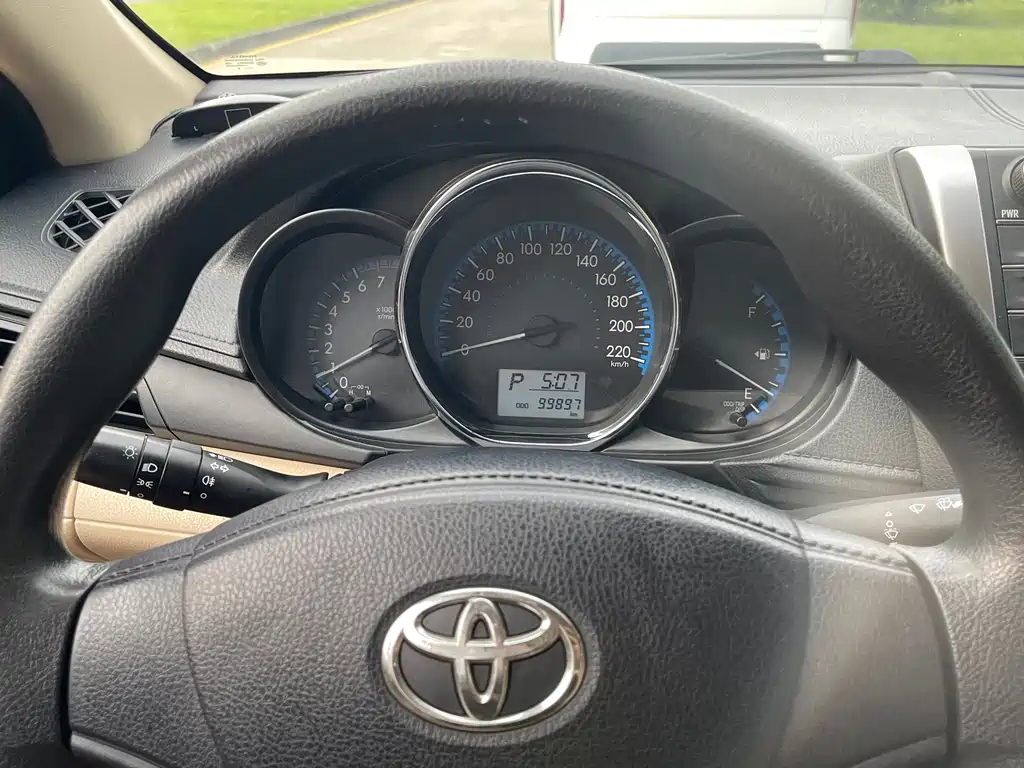 Toyota Vios — миниатюра 10