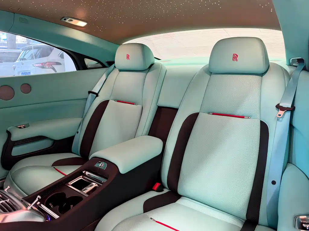 Rolls-Royce Wraith — миниатюра 10