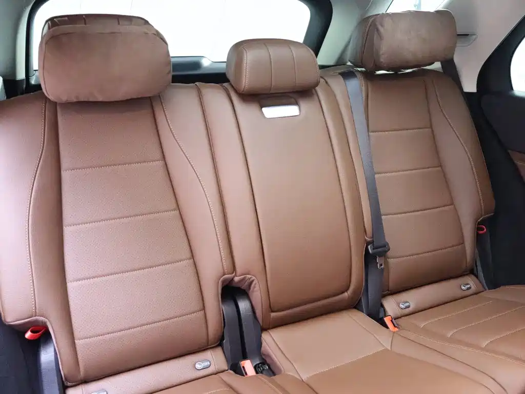 Mercedes-Benz GLE (Import) — миниатюра 23