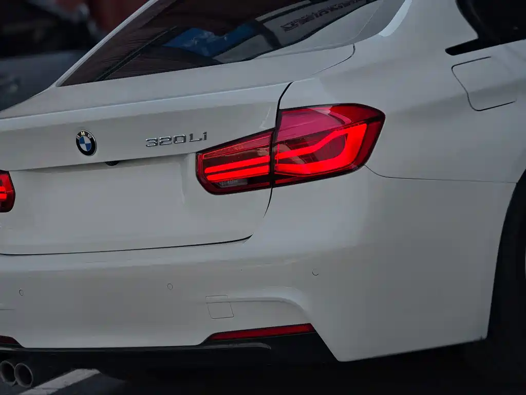 BMW 3 Series — миниатюра 7