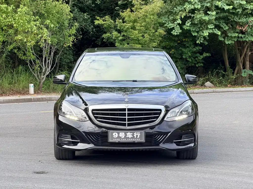 Mercedes-Benz E-Class — миниатюра 2