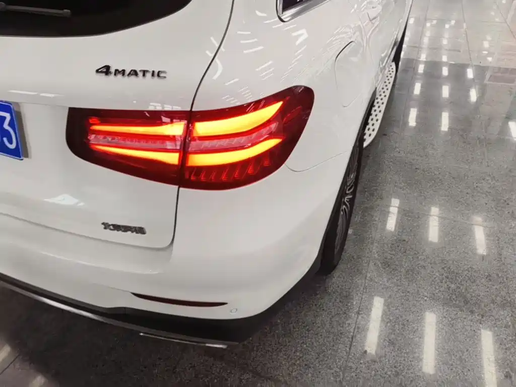 Mercedes-Benz GLC — миниатюра 8