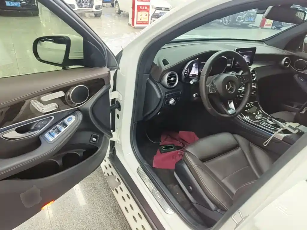 Mercedes-Benz GLC — миниатюра 16
