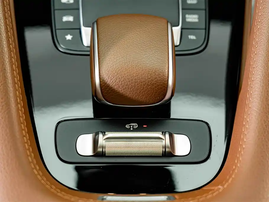 Mercedes-Benz GLE (Import) — миниатюра 16