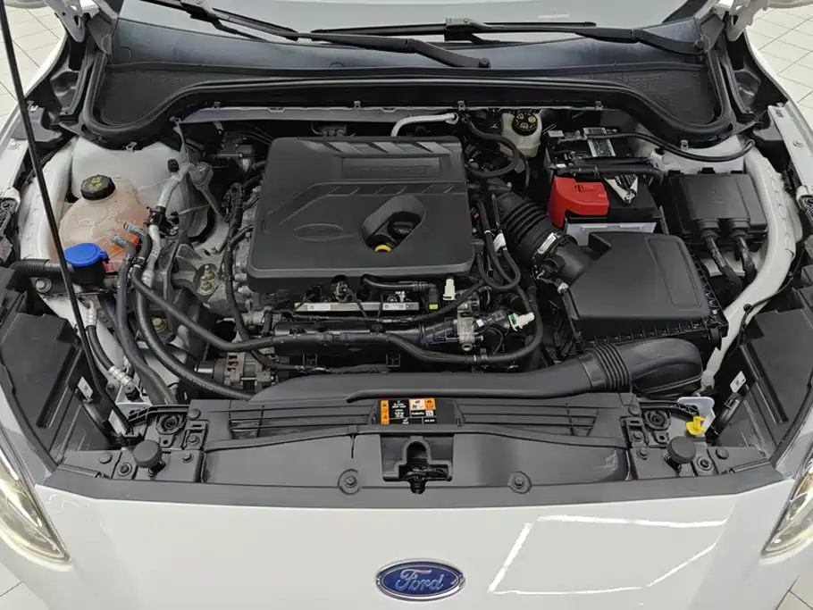 Ford Focus — миниатюра 10