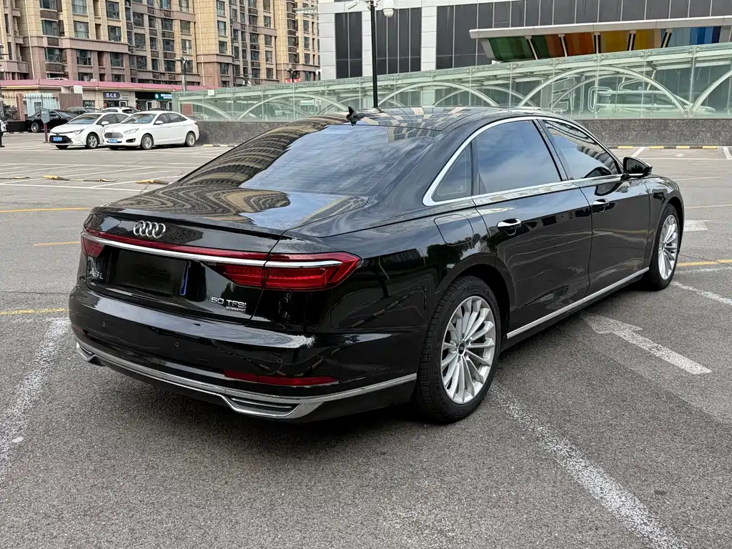 Audi A8 2022 A8L 50 TFSI quattro Comfort