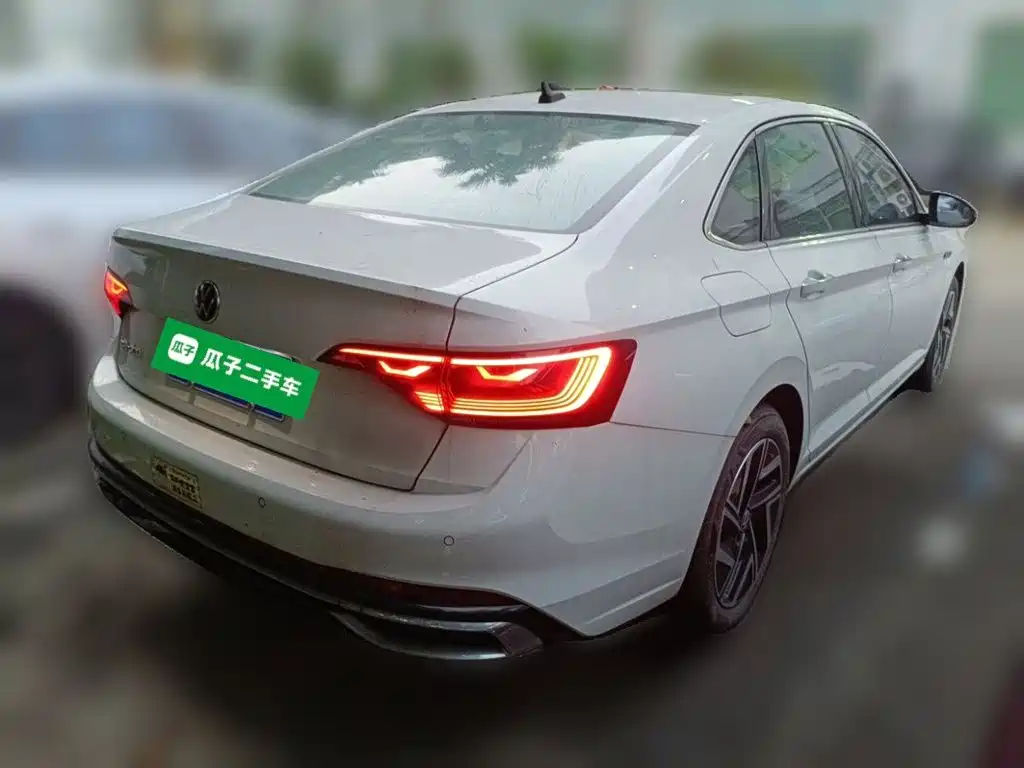 Volkswagen Sagitar — миниатюра 4