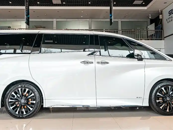 Toyota Alphard 2024 2.5L Premium